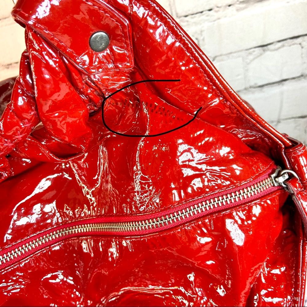 Christian Louboutin red patent leather shoulder bag - Picture 7 of 16